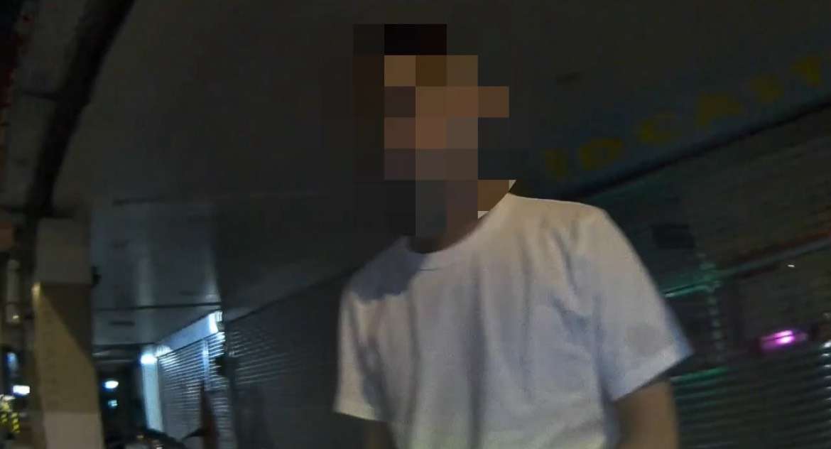 【有片】男子車牌遭註銷違停路旁 因「這動作」 恐挨罰近20萬元 【有片】男子車牌遭註銷違停路旁 因「這動作」 恐挨罰近20萬元