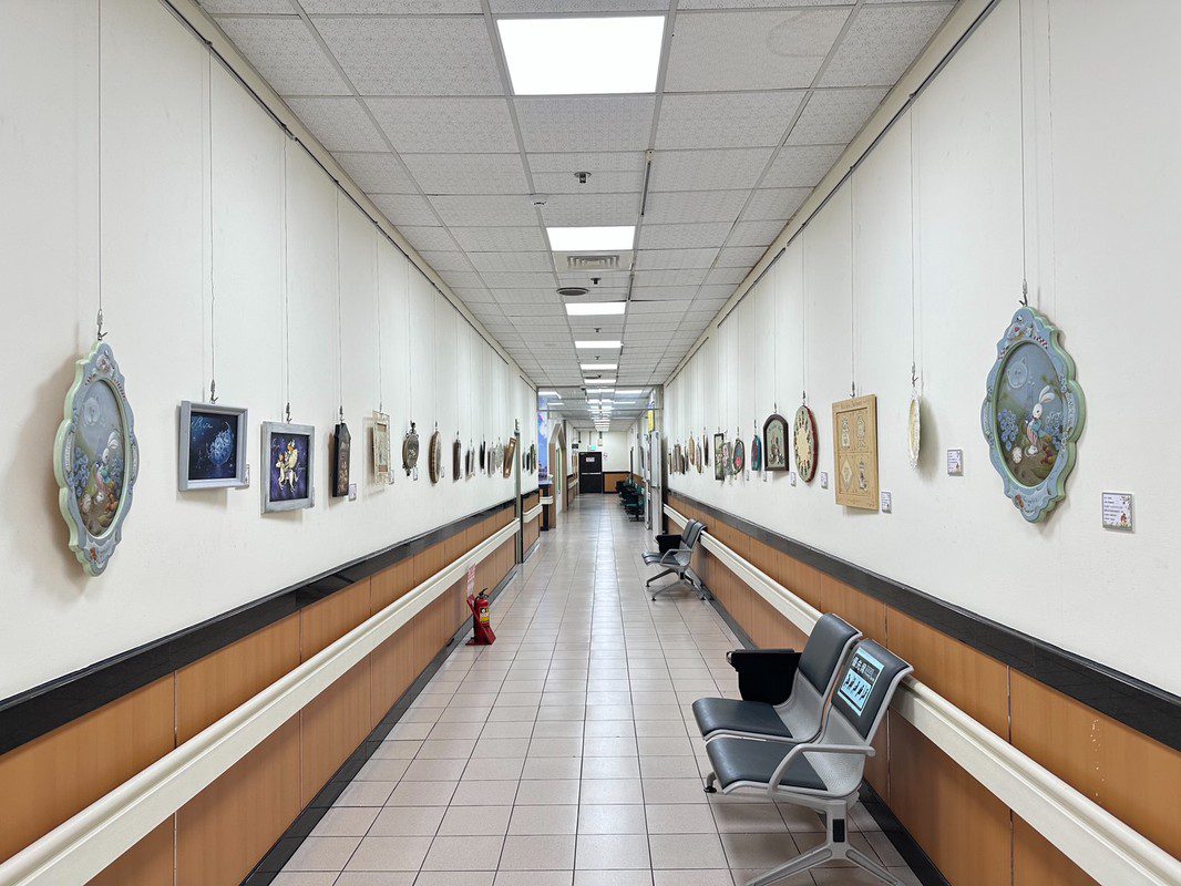 「描繪幸福」歐洲彩繪畫展在國軍岡山醫院展出 「描繪幸福」歐洲彩繪畫展在國軍岡山醫院展出