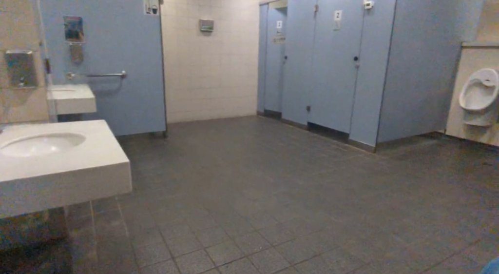 高捷內男廁偷拍澳門遊客被抓包 警一查「噁狼」竟是毒品通緝犯 高捷內男廁偷拍澳門遊客被抓包 警一查「噁狼」竟是毒品通緝犯