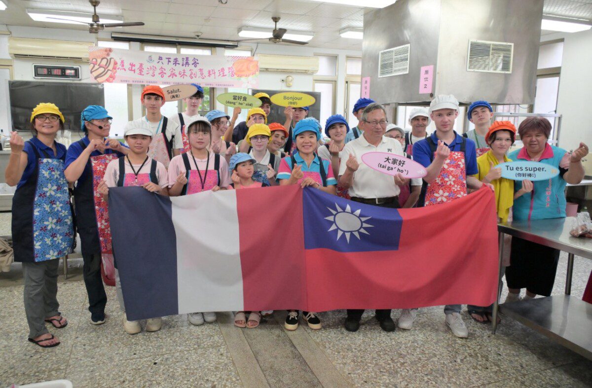 吉安鄉牽起四維高中跨國交流在花蓮游淑貞伴國際青年共融客家文化學習 吉安鄉牽起四維高中跨國交流在花蓮游淑貞伴國際青年共融客家文化學習