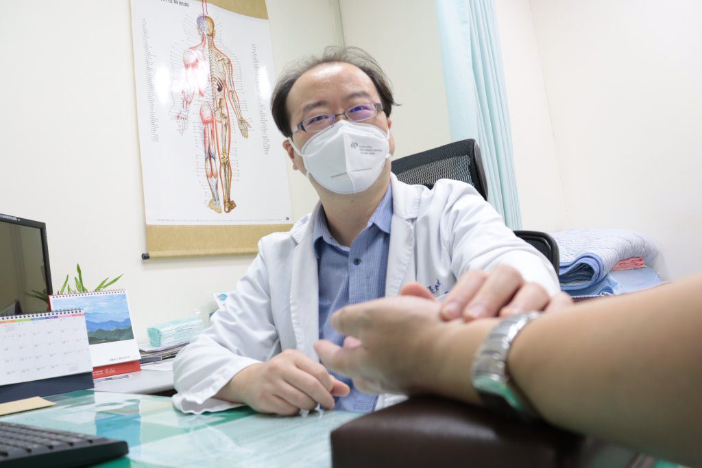 常見的2種夏天抽筋 部彰中醫師提小動作可改善