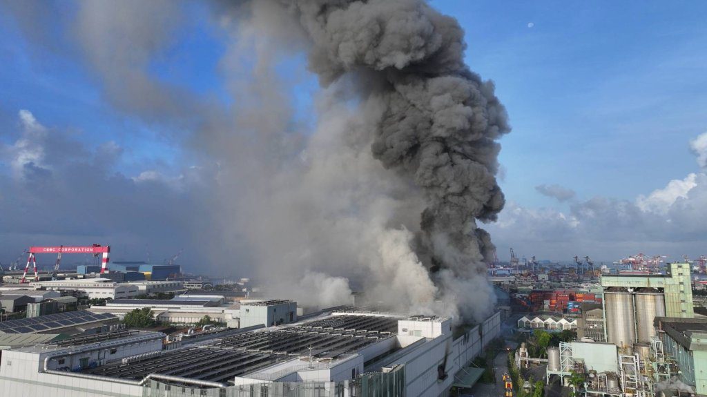 火警真相揭曉!高雄三元廠爆炸因鋰電池出問題 火警真相揭曉!高雄三元廠爆炸因鋰電池出問題