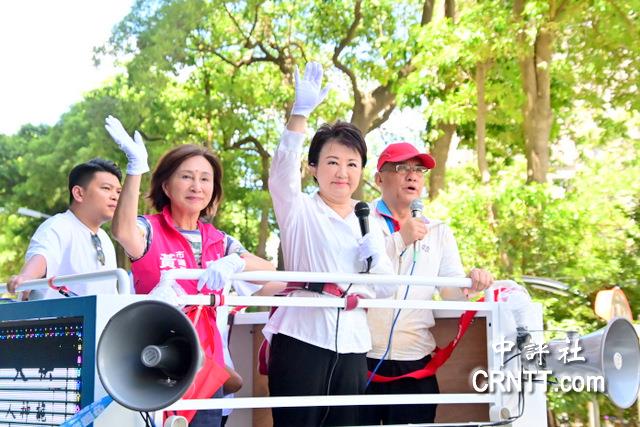 火力全開!盧秀燕轟卓榮泰“宵小之輩” 促賴政府不要把台灣搞得天下大亂、民不聊生 火力全開!盧秀燕轟卓榮泰“宵小之輩” 促賴政府不要把台灣搞得天下大亂、民不聊生