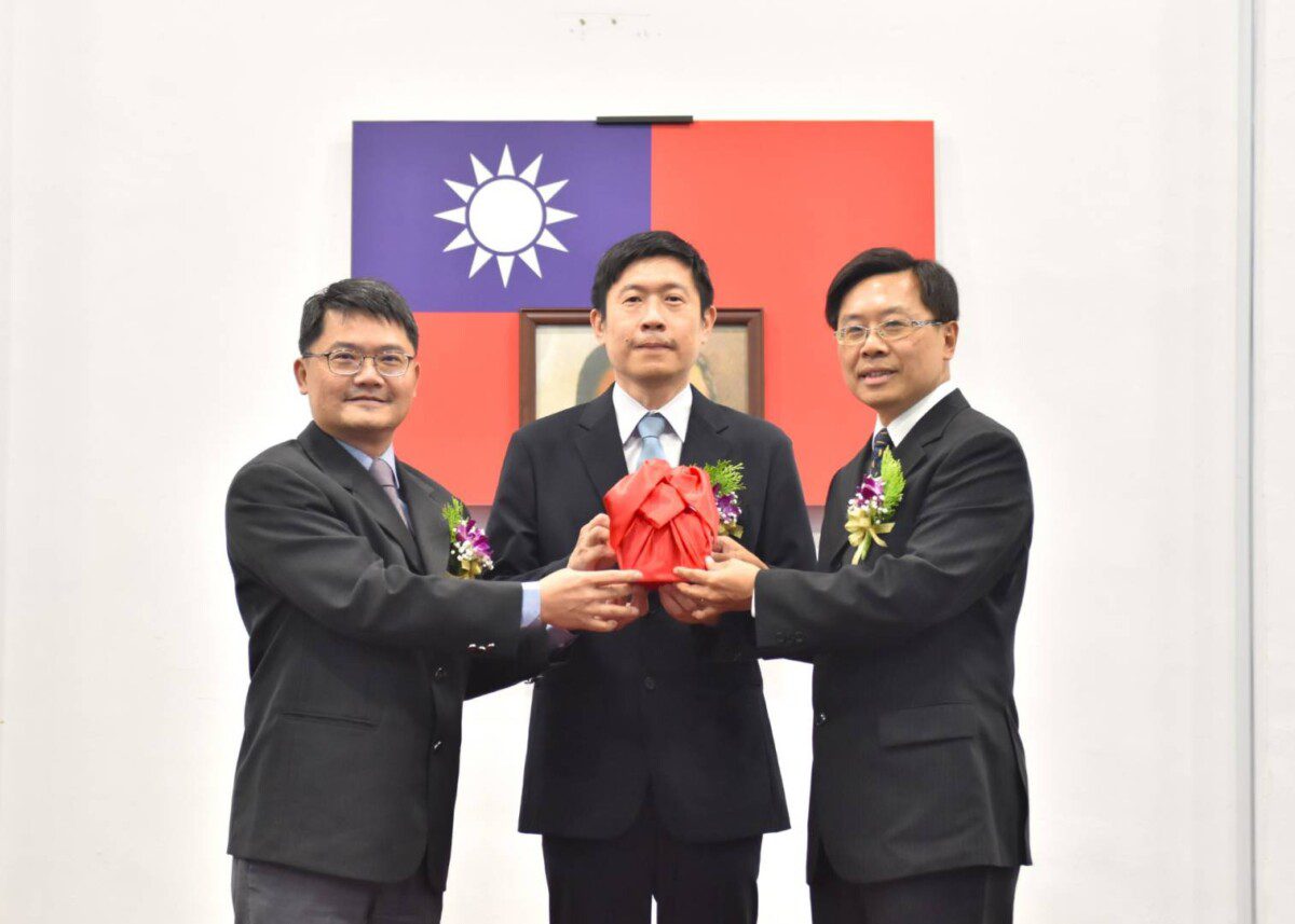 桃園環保局團隊穩健交接 2位專業主管履新上任 延續施政動能 桃園環保局團隊穩健交接 2位專業主管履新上任 延續施政動能