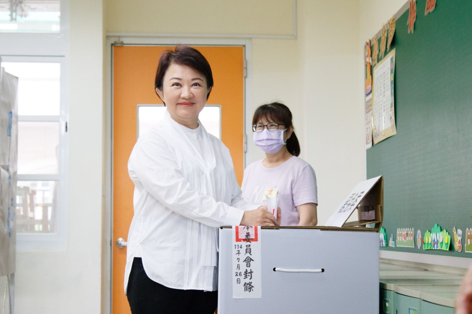 台中市第4、5、6選區罷免案投票今登場 盧市長赴健行國小投票 台中市第4、5、6選區罷免案投票今登場 盧市長赴健行國小投票