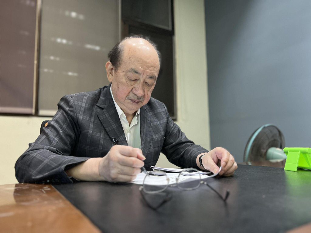 大罷免一票倒!柯建銘認了「我們輸了」 臉書發文:捍衛民主的決心不會變 大罷免一票倒!柯建銘認了「我們輸了」 臉書發文:捍衛民主的決心不會變