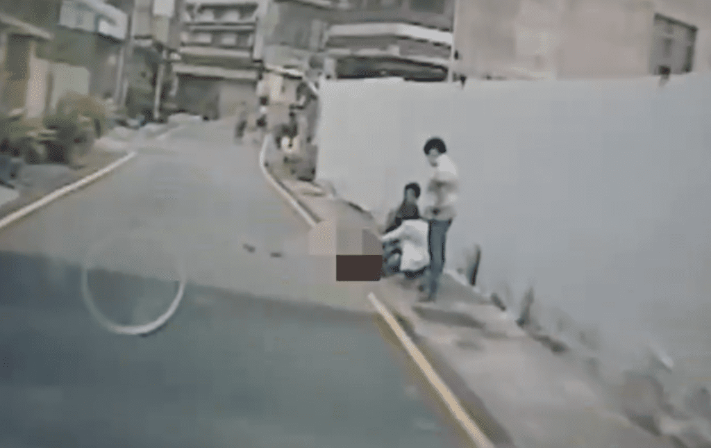 竹市印尼籍女子遭剪刀刺傷! 員警當場逮捕行兇男友 竹市印尼籍女子遭剪刀刺傷! 員警當場逮捕行兇男友