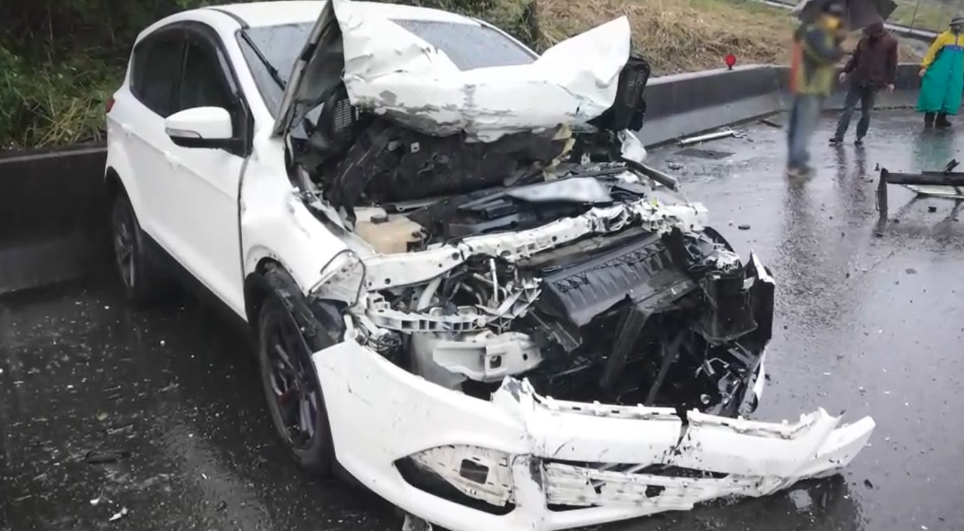 天雨路滑國道事故多 做好這些事避免水漂現象 天雨路滑國道事故多 做好這些事避免水漂現象