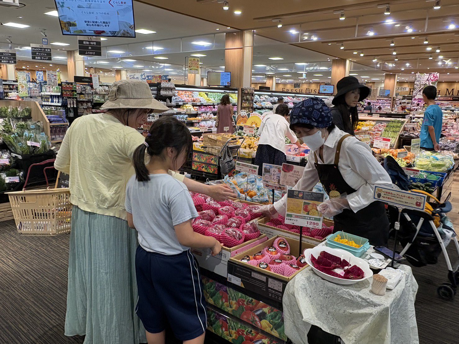 高雄紅龍果首度進軍日本市場！ 登上關西13家連鎖超市舉辦試吃活動
