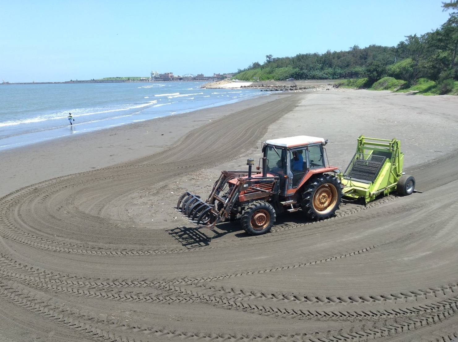 桃園強化海岸清潔與安全 打造環境友善永續濱海典範 桃園強化海岸清潔與安全 打造環境友善永續濱海典範