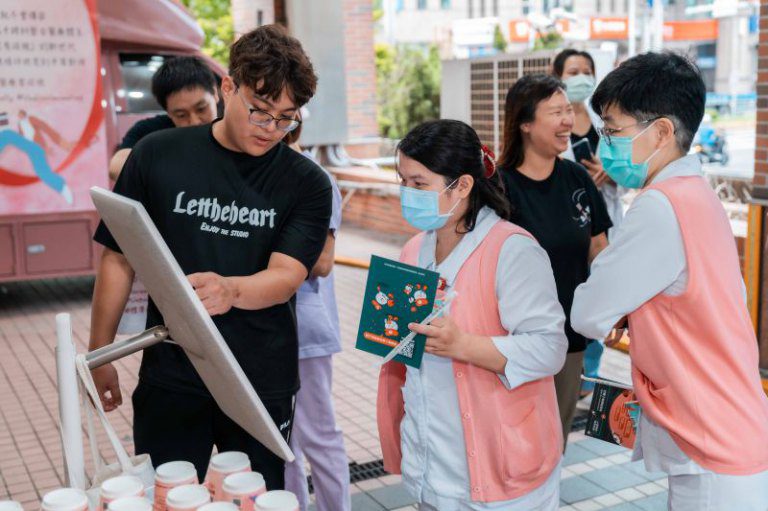 新竹馬偕響應U Café應援運動推動「U=U」整合照護 翻轉愛滋歧視刻板印象 新竹馬偕響應U Café應援運動推動「U=U」整合照護 翻轉愛滋歧視刻板印象