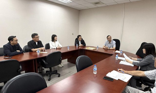 戰戰兢兢、如履薄冰/朱立倫出招再拚823　一席都不能少