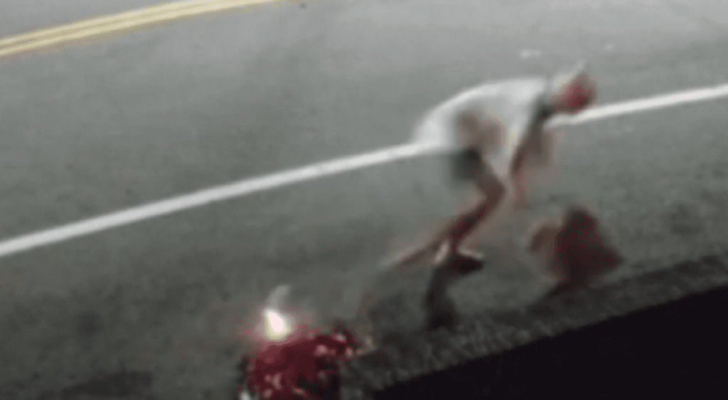 大甲店家深夜遭放鞭炮被砸！　感情紛紛引起警逮兩人送辦