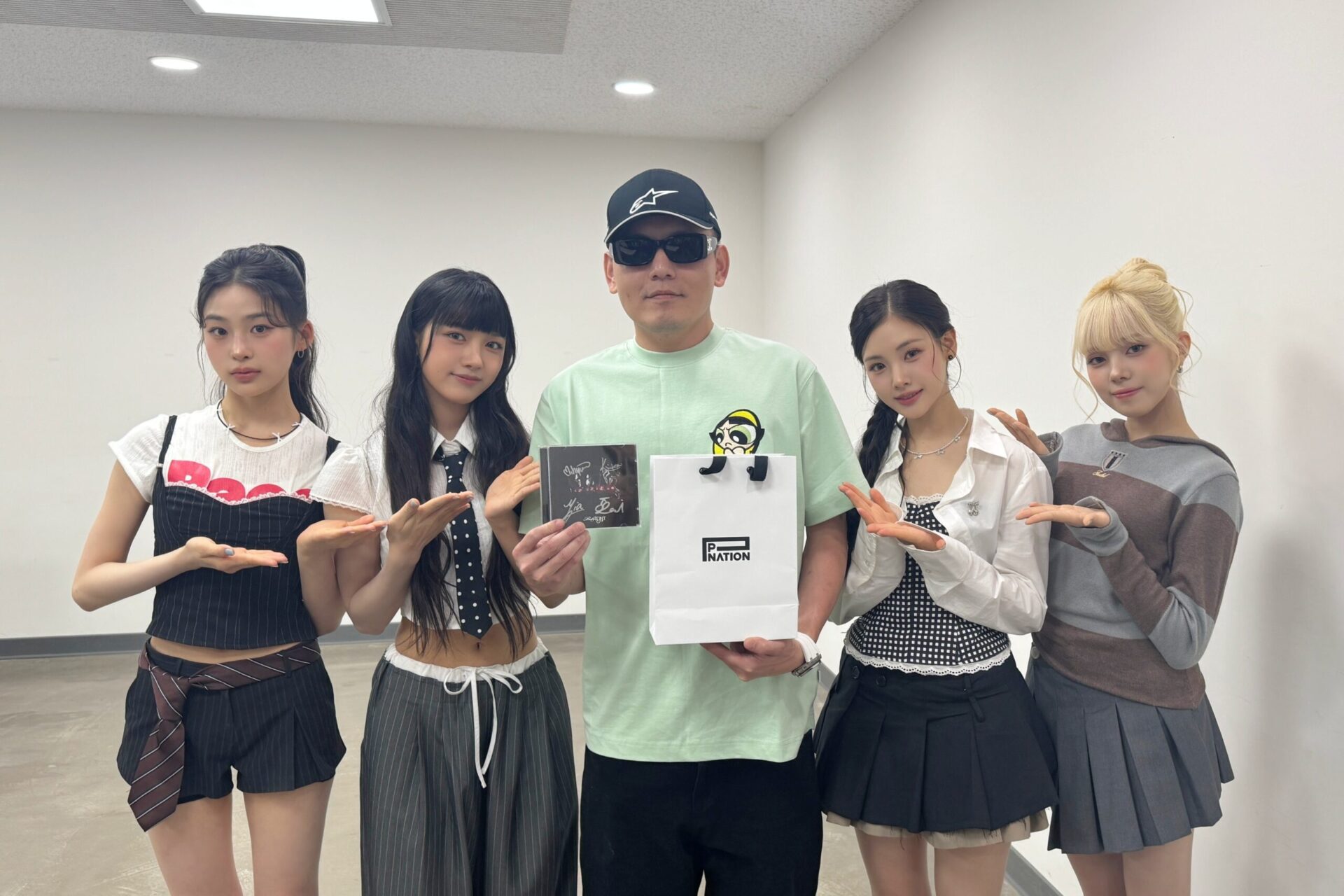 台中首辦「K-Pop Masterz2025」演唱會　鄭照新親送台中四寶　春風送上百年肉圓