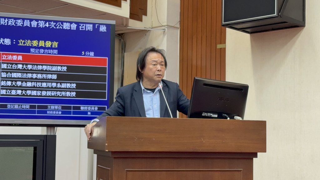 王世堅喊撤823罷免案挨轟「背骨仔」！臉書遭出征、挺與罵聲交鋒激烈