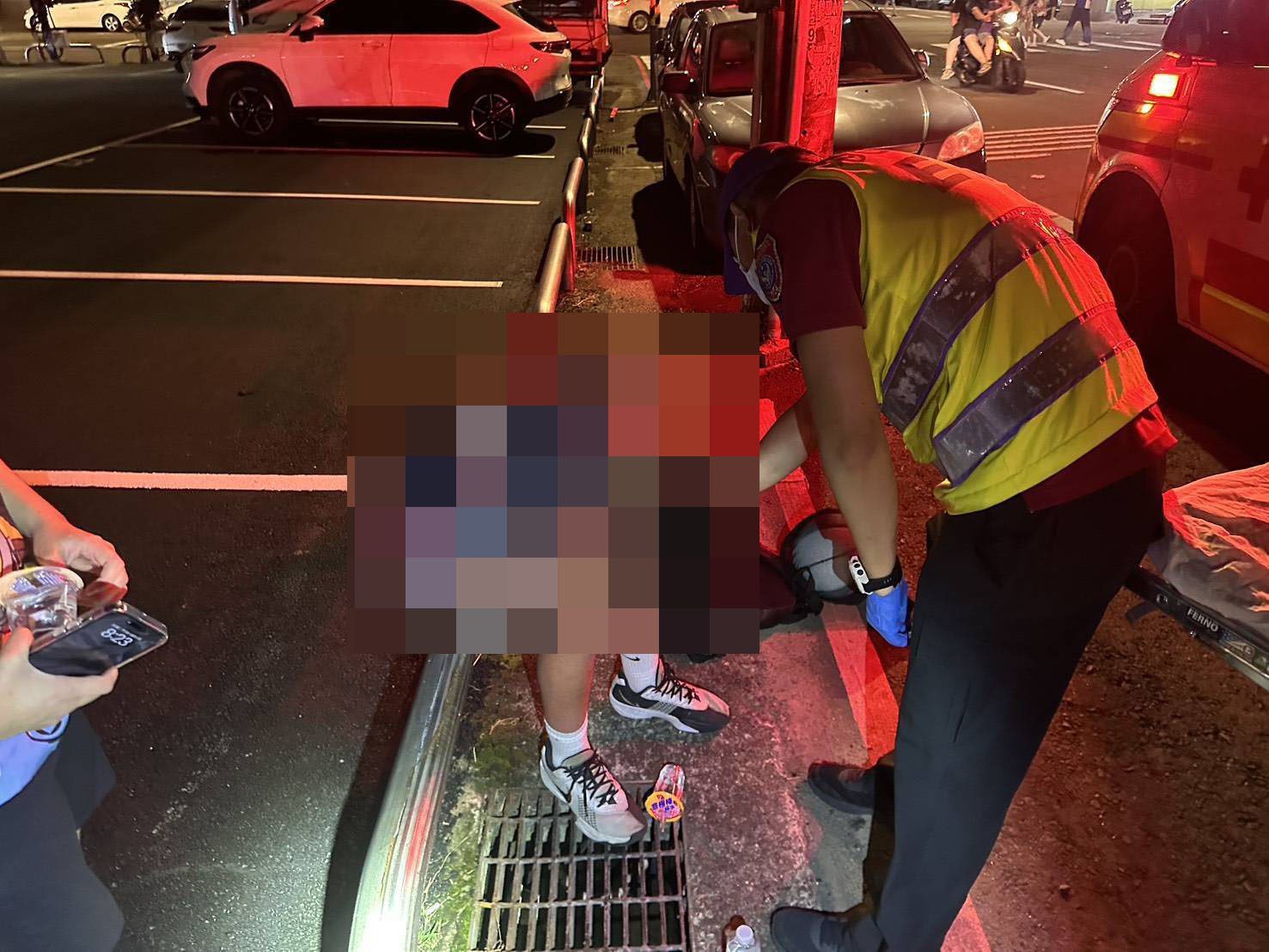 男學生等公車「急性蕁麻疹發作」 平鎮警消及時送醫 男學生等公車「急性蕁麻疹發作」 平鎮警消及時送醫