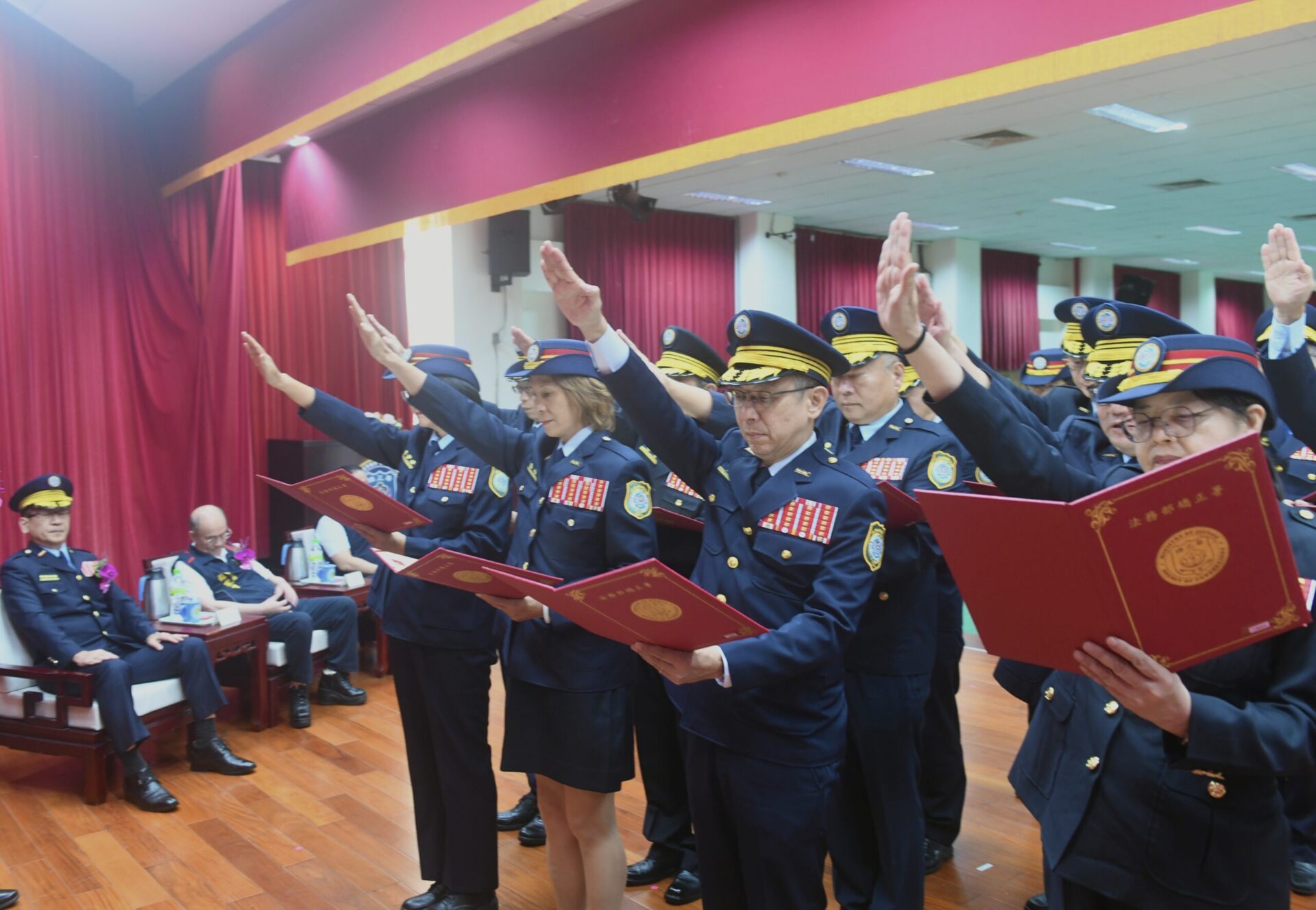 矯正署高階主管及所屬機關首長履新 秉持堅韌信念守護社會 矯正署高階主管及所屬機關首長履新 秉持堅韌信念守護社會