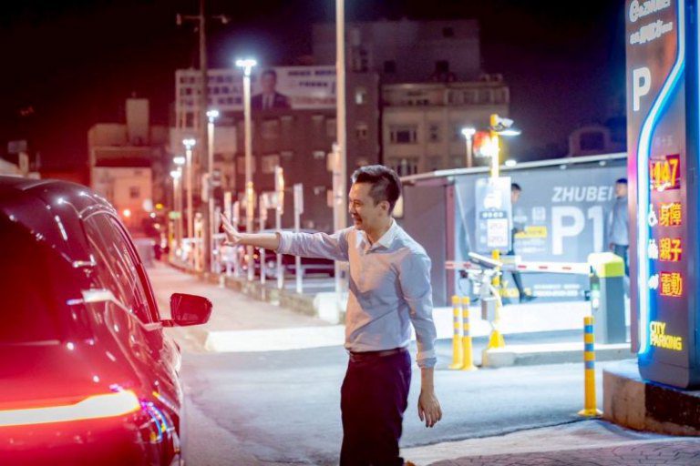 鄭朝方推Overnight星光計劃　 8月起停車過夜10小時只要100元