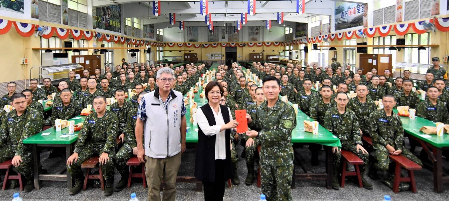 成功嶺探視彰化子弟兵