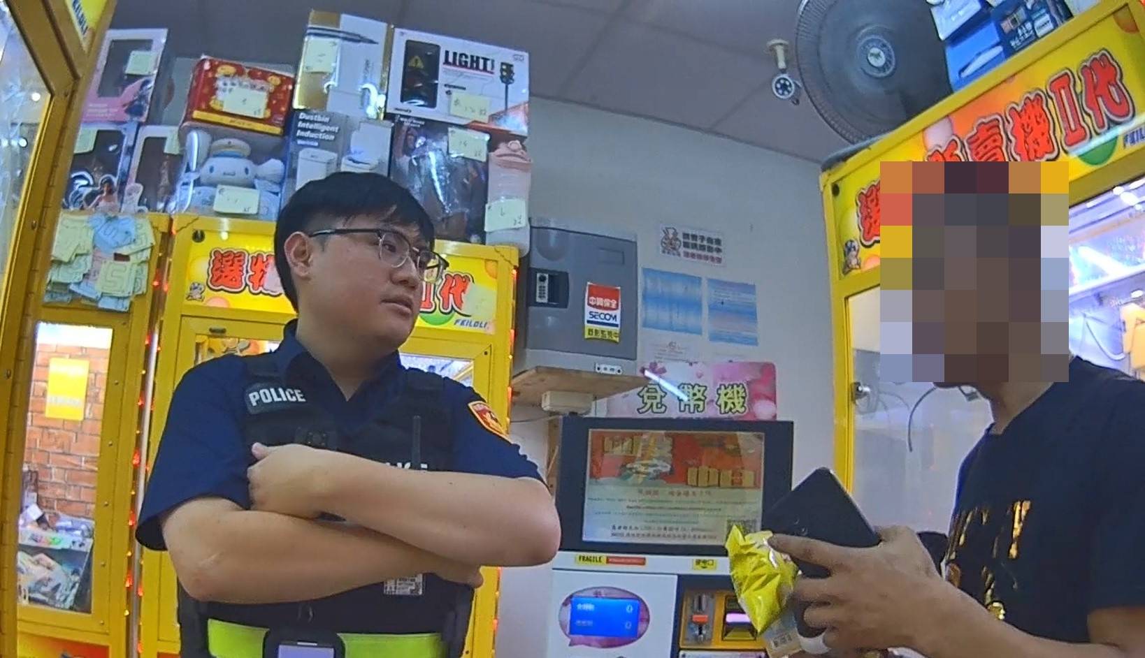 才因打警衛上新聞 桃園男再鬧社區持毒遭逮 才因打警衛上新聞 桃園男再鬧社區持毒遭逮