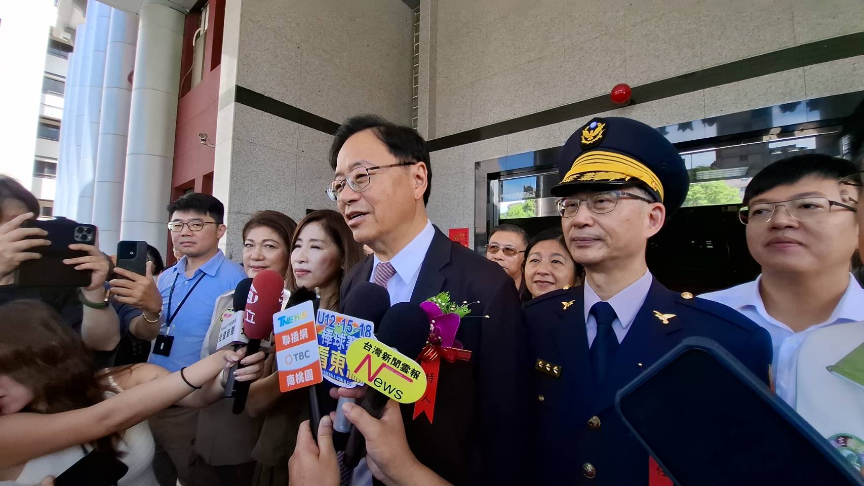 廖恆裕接桃園警察局長 張善政期勉治安更上層樓 廖恆裕接桃園警察局長 張善政期勉治安更上層樓