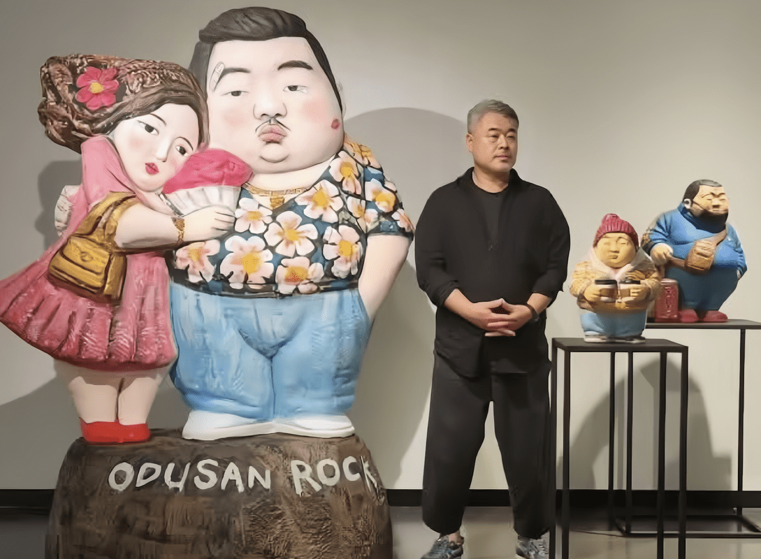 寶于藝術中心隆重呈獻《大叔的藍調時光》金元根個展 柔情硬漢的藍調詩篇 巧妙詮釋反差人生的幽默與溫度 寶于藝術中心隆重呈獻《大叔的藍調時光》金元根個展 柔情硬漢的藍調詩篇 巧妙詮釋反差人生的幽默與溫度