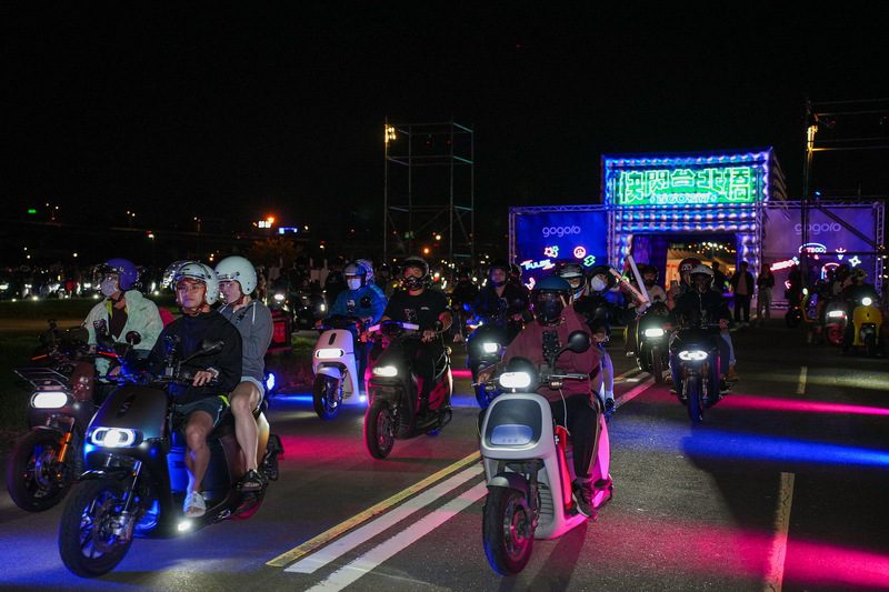 年度最狂電車盛事 「百 GO 夜行」首度移師高雄  9/20 準時席捲南台灣， 熱血港灣夜騎熱烈報名中