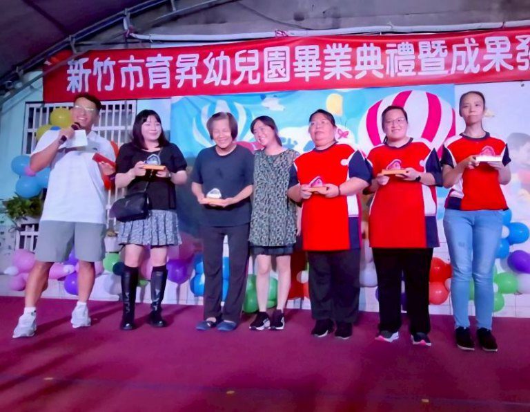 大投訴時代的眼淚　一位幼兒園園長的真心告別