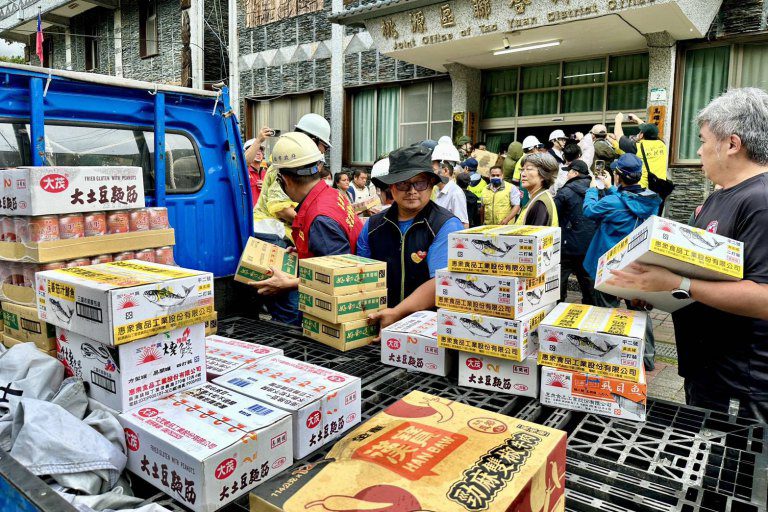 連日豪雨襲高雄 高市府應援山區居民不中斷 連日豪雨襲高雄 高市府應援山區居民不中斷