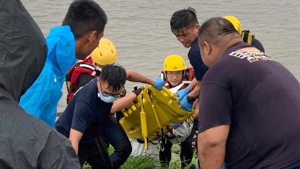 雨彈轟台南！安南驚見男浮屍…疑為日前落水失聯者　民眾嚇壞急通報