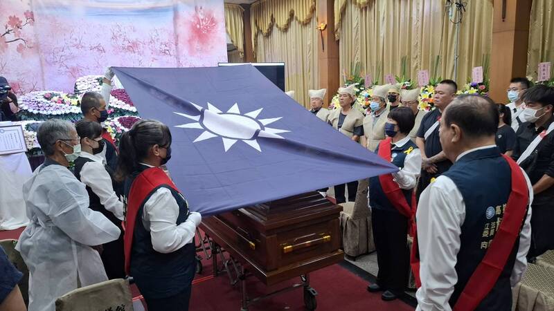 榮民范景魁99歲嵩壽逝世 忠誠奉獻一生 國民黨黨旗覆棺殊榮致敬