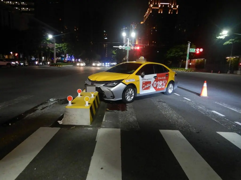 庇護島成障礙物、黃燈搶快成陷阱、長輩不走斑馬線分局長點出臺中交通三大隱憂