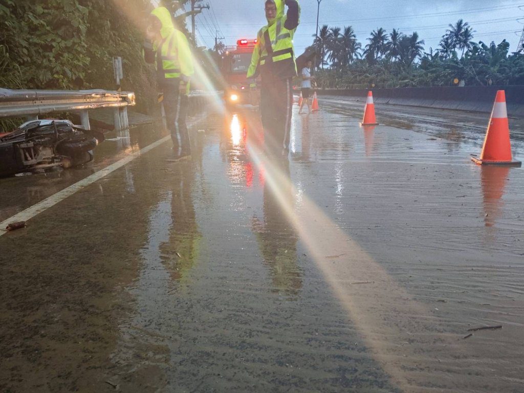 找到了! 台29線離奇車禍 女騎士掉大排被沖至30里遠高屏溪出海口不治