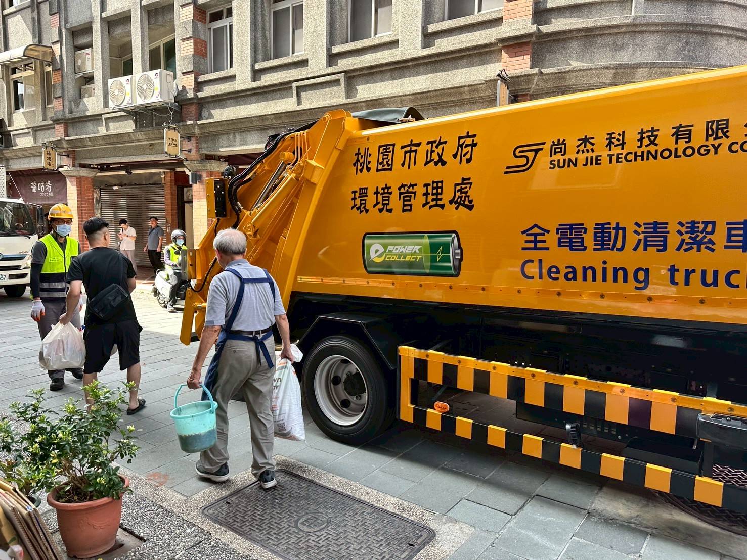 落實淨零碳排目標!桃園推動運具低碳化 營業車過50輛即納管 落實淨零碳排目標!桃園推動運具低碳化 營業車過50輛即納管