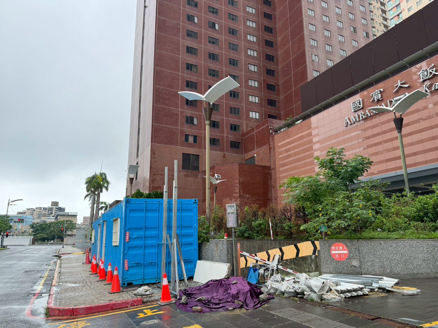 高市府工務局:國賓飯店危老重建案均依《都市危險及老舊建築物加速重建條例》及相關法規辦理,程序合法 高市府工務局:國賓飯店危老重建案均依《都市危險及老舊建築物加速重建條例》及相關法規辦理,程序合法