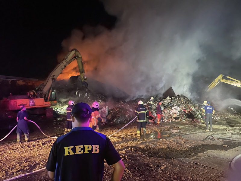 高雄無照地下工廠非法處理廢棄物釀火警 業者遭起訴重罰41萬 高雄無照地下工廠非法處理廢棄物釀火警 業者遭起訴重罰41萬