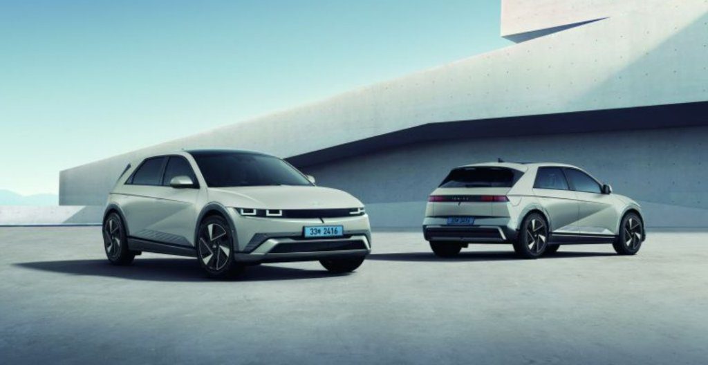 關稅重挫車業！「這品牌」2款電動車砍價30萬元　限時出清迎戰