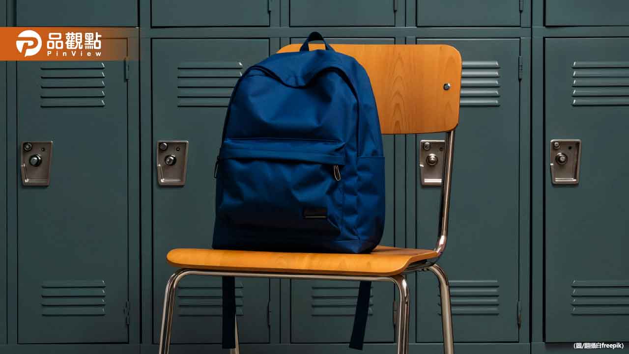 高鐵小學生狂踢椅背！ 律師怒斥遭反嗆：有種你不要生小孩