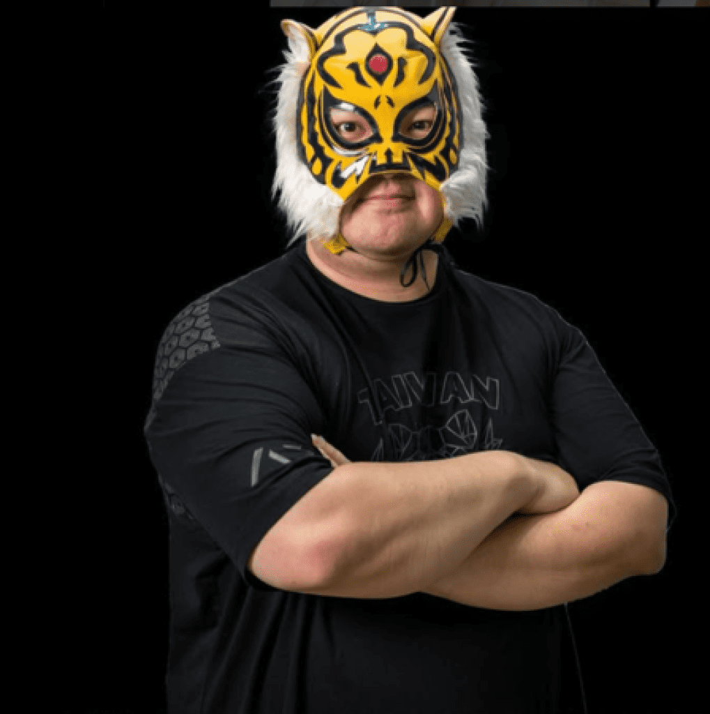 YTR中指通證實解散工作室!經紀人之之:頻道沒收掉 YTR中指通證實解散工作室!經紀人之之:頻道沒收掉