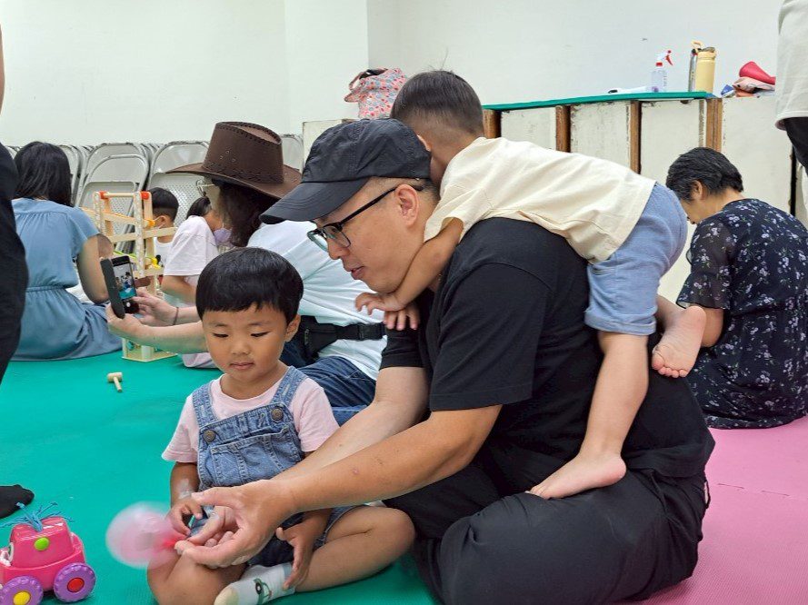 父親節前夕　新莊區居家托育聯合協力圈　爸氣闖天下