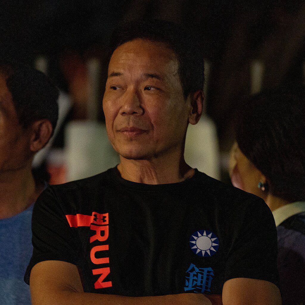 爆收賄5億遭控誹謗　柯文哲親上法庭與鍾小平和解