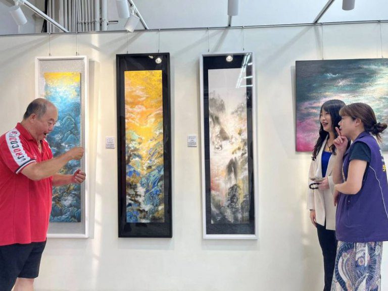 以心為眼　彩筆遊藝萬象間 ｢心彩游藝｣周鈺欣創作個人展