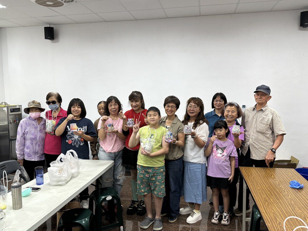 成功鎮客語家庭活動結合手作創意與童詩工藝 展現多元文化魅力 成功鎮客語家庭活動結合手作創意與童詩工藝 展現多元文化魅力