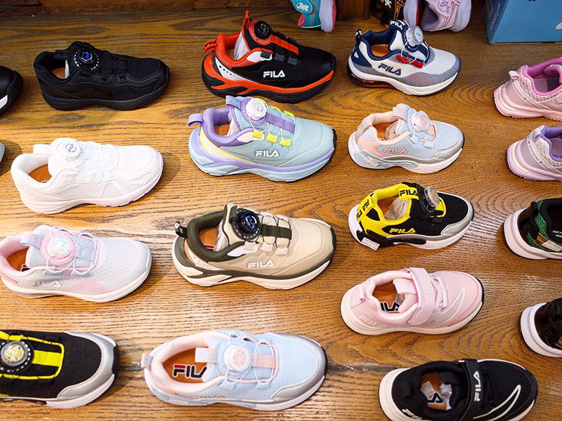 員林老字號鞋店|千種機能休閒鞋款滿足一家人的足部需求 員林老字號鞋店|千種機能休閒鞋款滿足一家人的足部需求