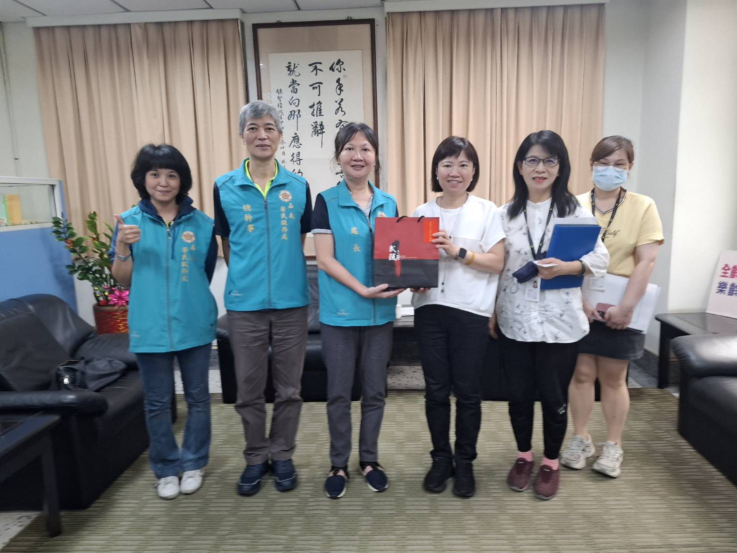 嘉榮服處拜會市政單位 研商安心御老平台跨域合作 嘉榮服處拜會市政單位 研商安心御老平台跨域合作