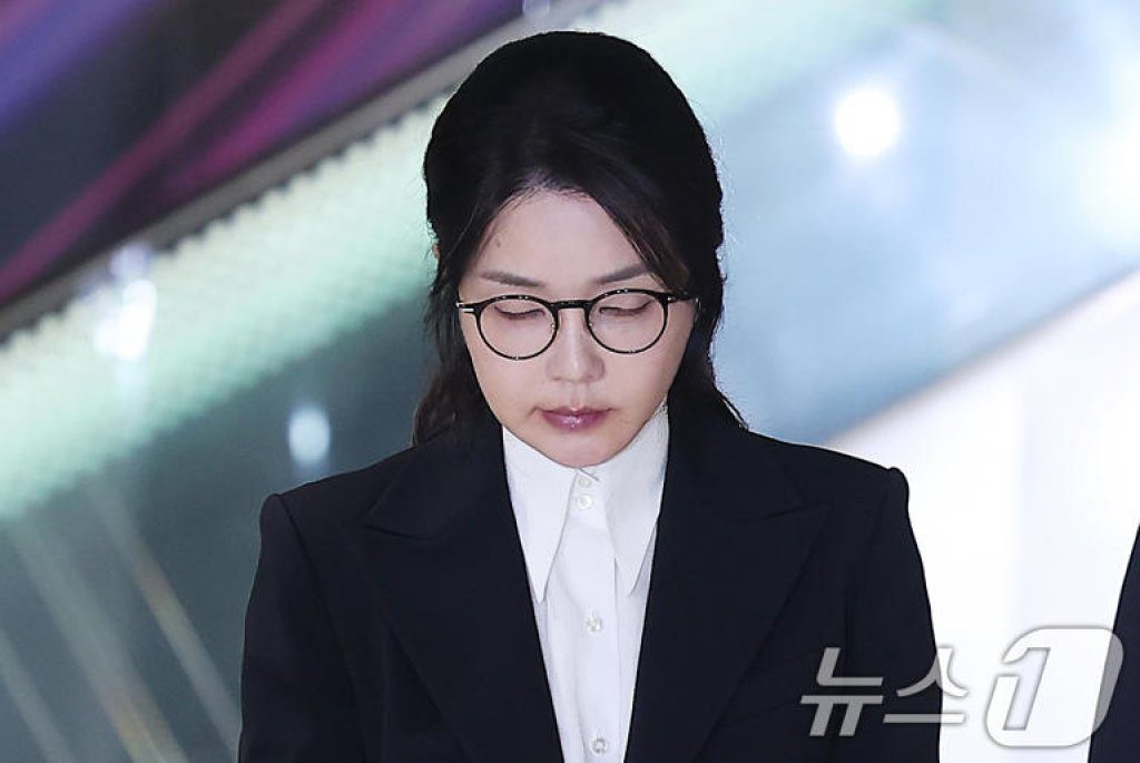 尹錫悅前總統夫人金建希遭特檢求處羈押！12日出席羈押庭　涉三大重罪仍全面否認