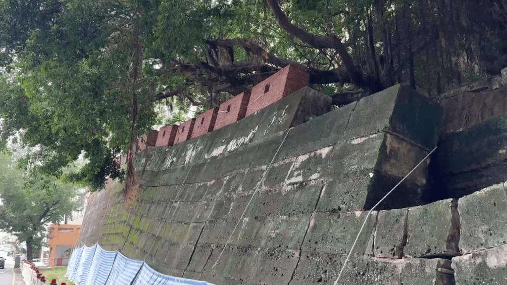 台南豪雨沖垮古蹟!清代古城牆撐不住 35年來首大損毀 台南豪雨沖垮古蹟!清代古城牆撐不住 35年來首大損毀