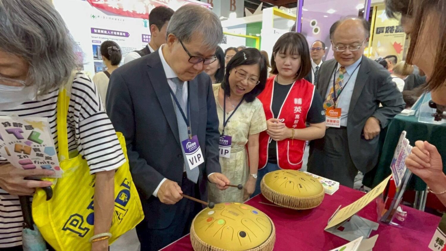 高齡健康產業博覽會 輔英科大展現銀齡創新實力 高齡健康產業博覽會 輔英科大展現銀齡創新實力