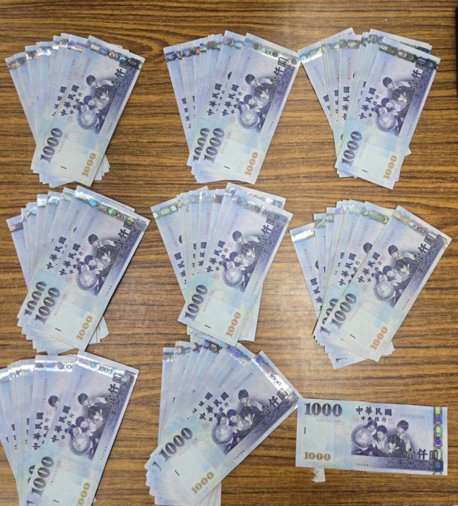 霧峰民宅保險箱遭竊損失逾千萬! 警追緝百公里48小時內逮竊嫌 霧峰民宅保險箱遭竊損失逾千萬! 警追緝百公里48小時內逮竊嫌