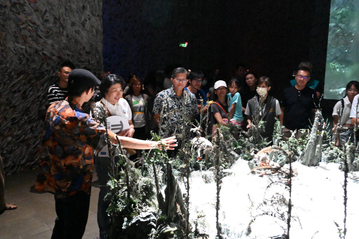臺東美術館張徐展個展 饒慶鈴邀民眾踏入萬物有靈的沉浸幻境